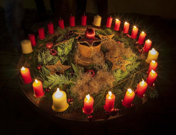 adventskranz_wichern.jpg