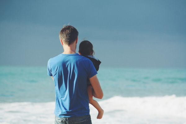 parent-863085.jpg