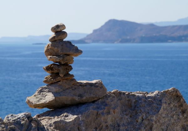 stack-of-stones-7718336.jpg